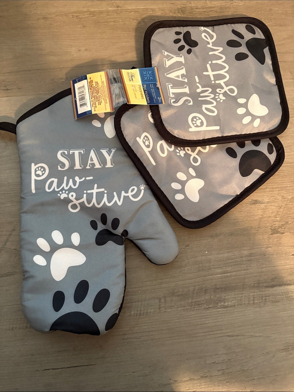 Home Collection Gray Oven Mitt and Pot Holders Set